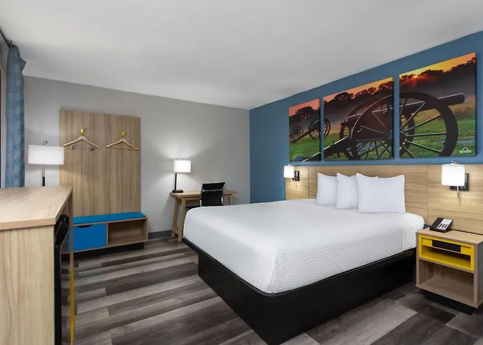 Days Inn By Wyndham Gainesville Hospital - University Area