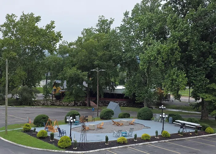 Super 8 By Wyndham Black Mountain Asheville East