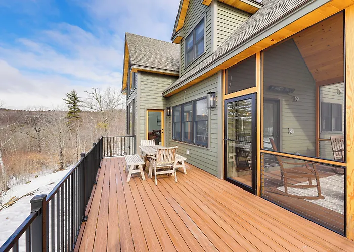 Mountain-View Home In Stoneham W/ Hot Yoga Studio!