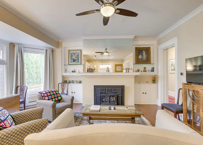 Updated Sheboygan Home W/ Porch < 1 Mi To Beach