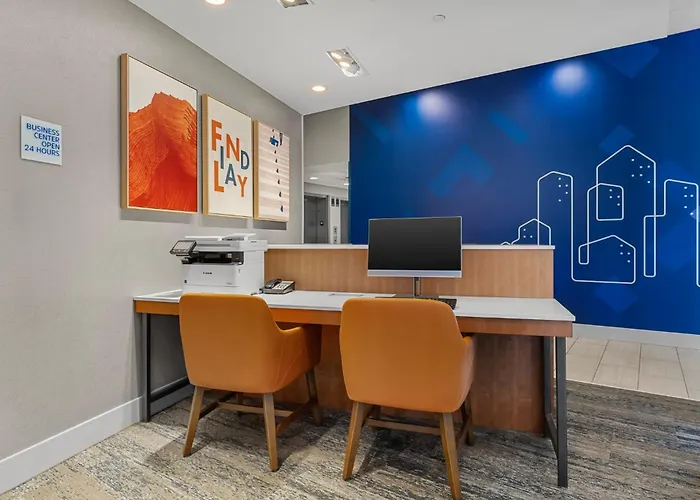 Holiday Inn Express & Suites Findlay North By Ihg