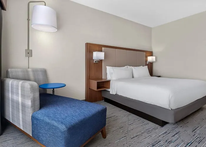 Holiday Inn Express & Suites Findlay North By Ihg