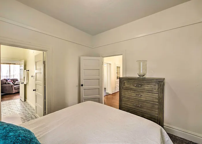 Riverside House W/ Yard ~ 1 Mi To Downtown!