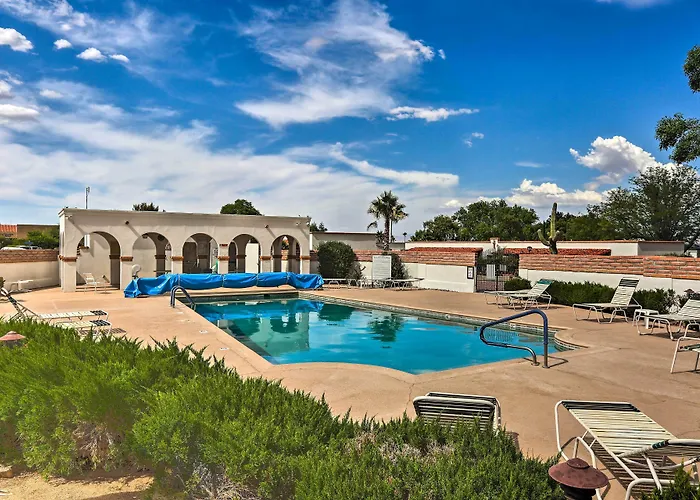Lovely Green Valley Abode W/ Community Pool!