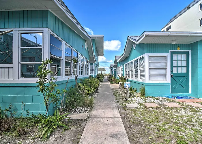 Sun-Soaked Coastal Hideaway - Steps To Beach!