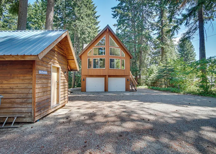 Unwind In Cle Elum: Hot Tub & Cozy Fireplace!