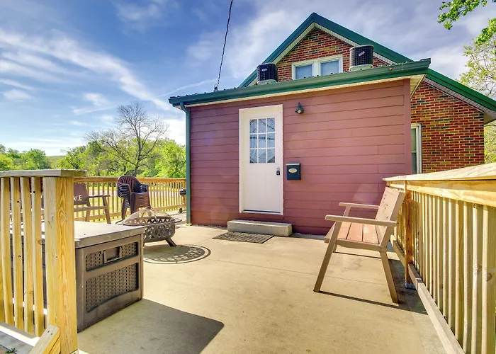 Downtown Hermann Vacation Home Near Wineries!