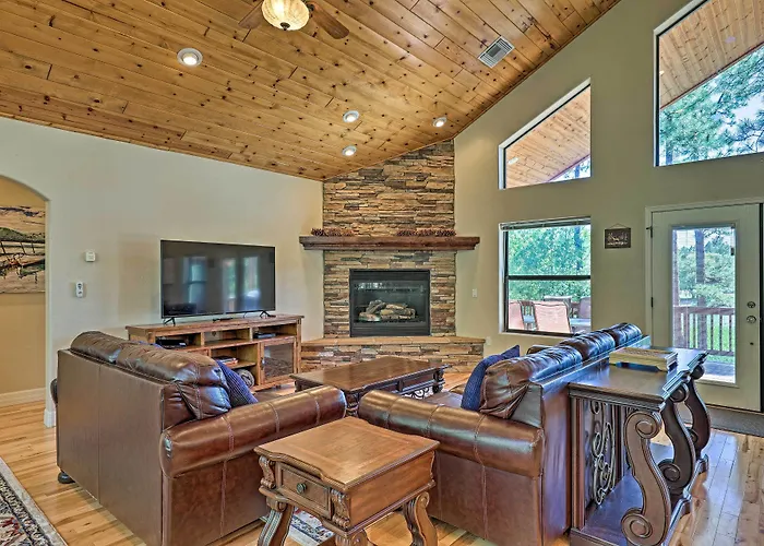 Serene Lakeside Cabin W/ Decks + Edler Lake Views!