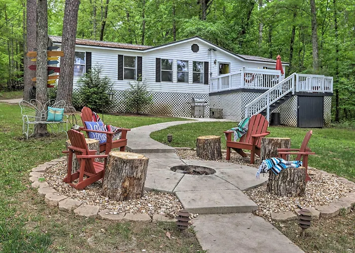 Lakefront Sparta Home: Fire Pit, Dock & Kayak