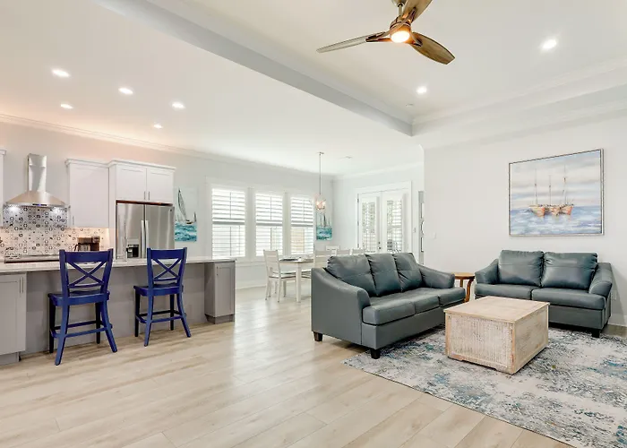 Bright Foley Home W/ Patio - 7 Mi To Wharf & Beach