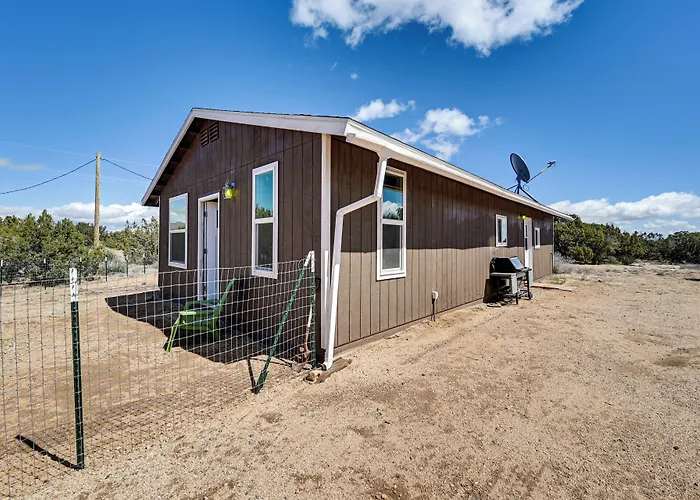 Kingman Vacation Rental W/ Private Yard & Fire Pit