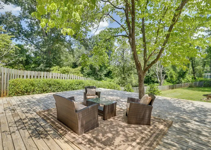Charming Retreat In Charlottesville W/ Deck!