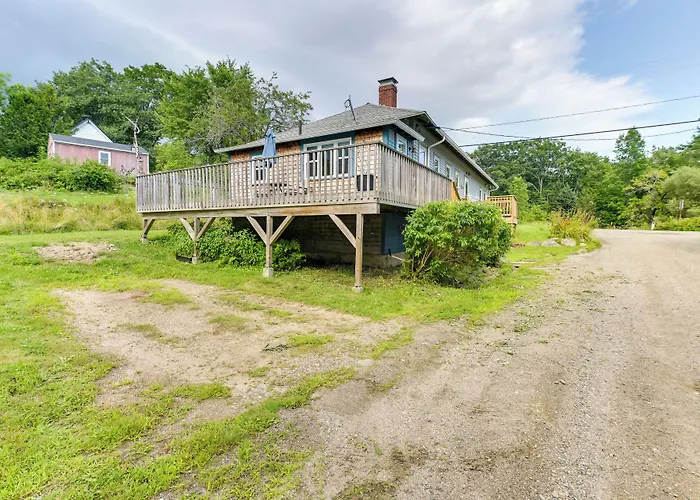 Pet-Friendly Maine Cottage By Northern Bay