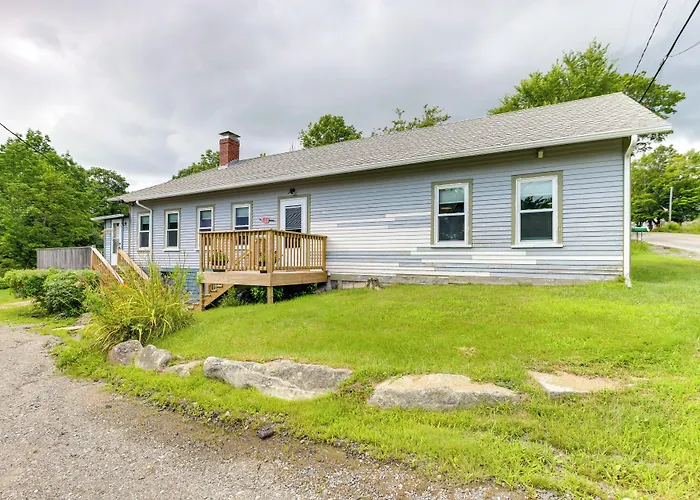 Pet-Friendly Maine Cottage By Northern Bay