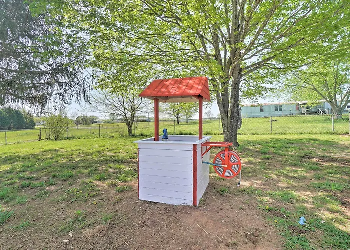 Landscape Views: Sweetwater Country Cottage!