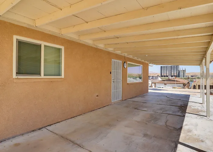 Riverfront Bullhead City Home W/ Mountain Views!