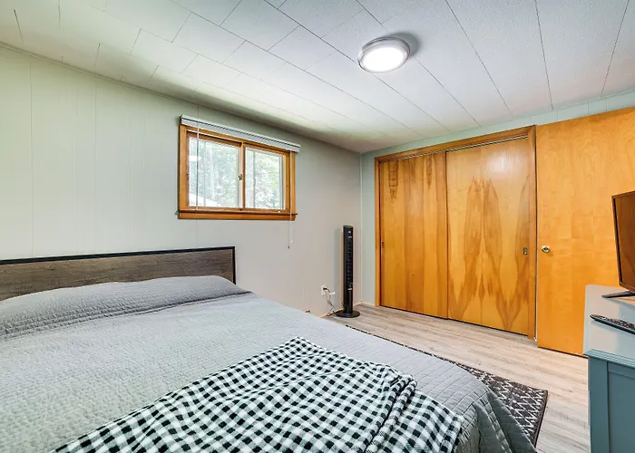 Prudenville Family Home W/ Game Room & Fire Pit!
