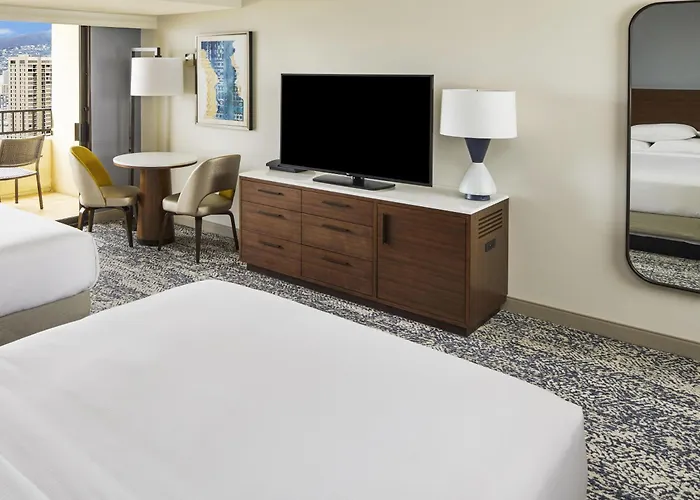 Hilton Hawaiian Village Waikiki Beach Resort