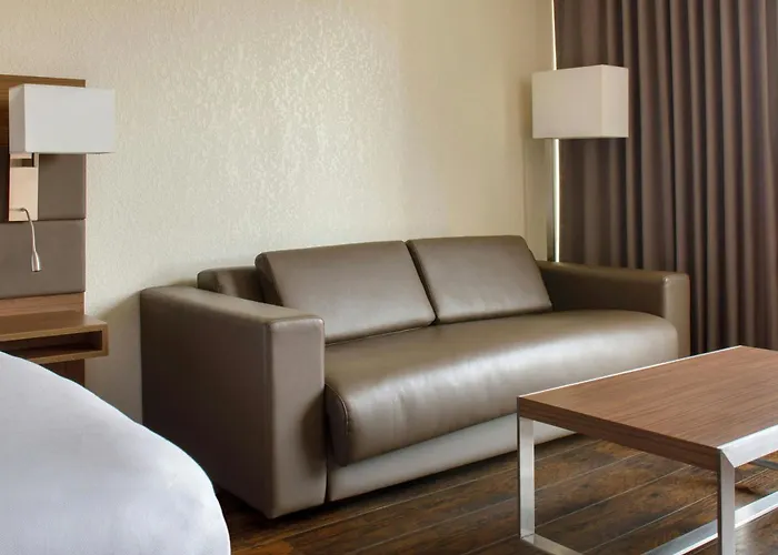 Ac Hotel Kansas City Plaza