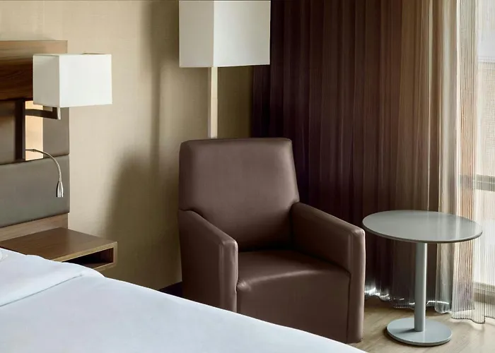Ac Hotel Kansas City Plaza
