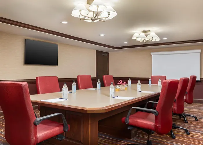Doubletree By Hilton Cincinnati Airport