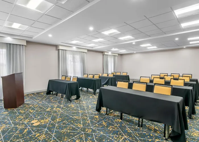 Hampton Inn & Suites Fort Worth/Forest Hill