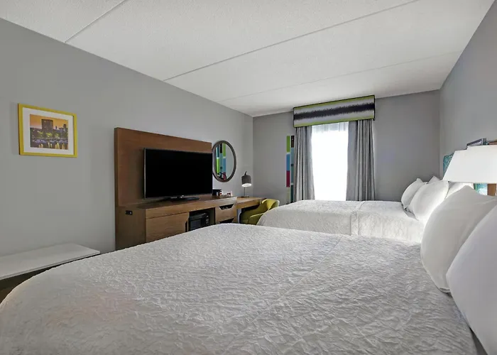 Hampton Inn & Suites Augusta West