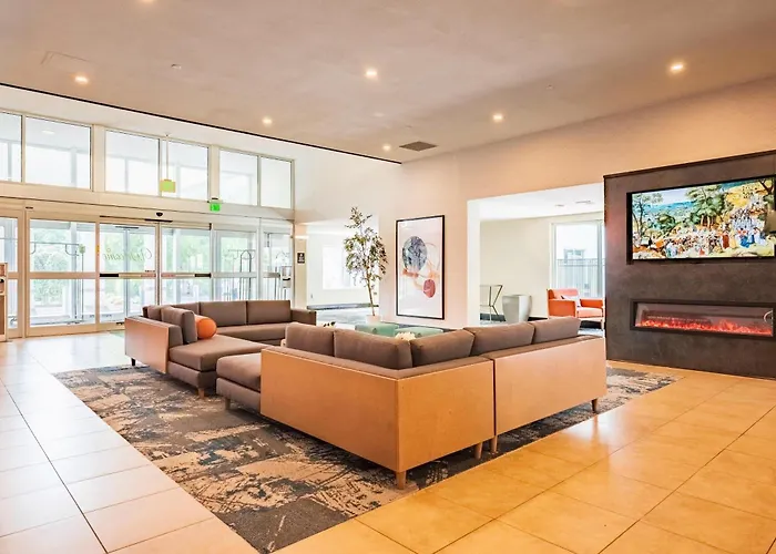 La Quinta By Wyndham Danbury
