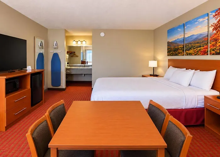 Days Inn By Wyndham Franklin