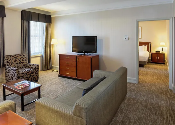 Hilton Cincinnati Netherland Plaza