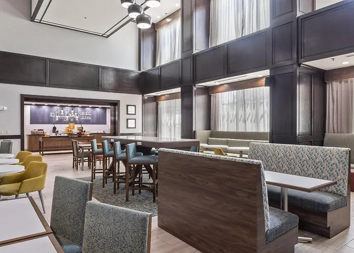 Hampton Inn & Suites Denison