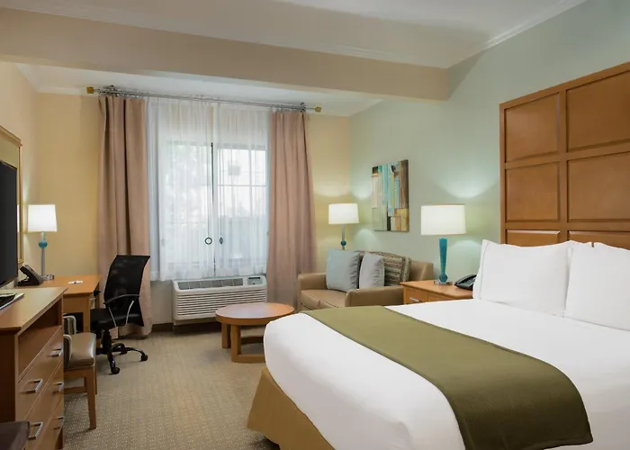 Holiday Inn Express & Suites Santa Clara - Silicon Valley By Ihg