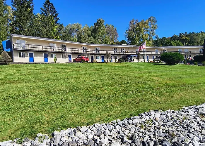 Econo Lodge Lee - Great Barrington