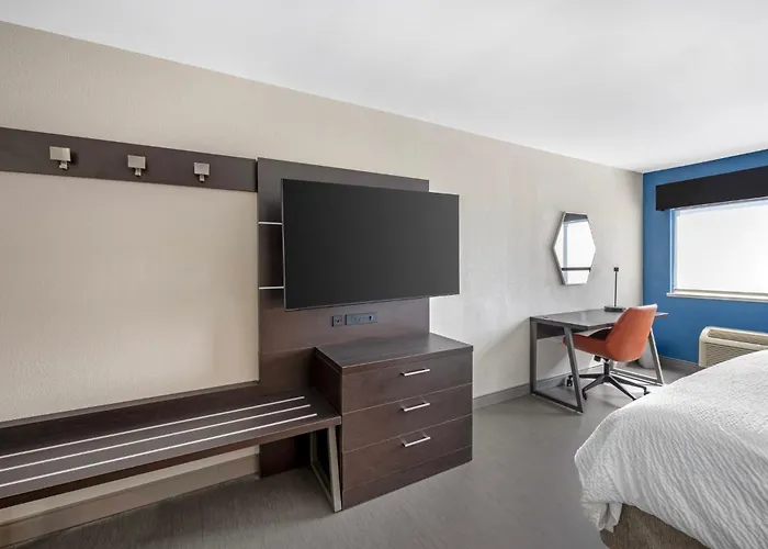 Holiday Inn Express Hotel & Suites Albuquerque - North Balloon Fiesta Park By Ihg