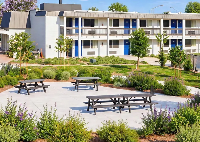 Motel 6-Claremont, Ca