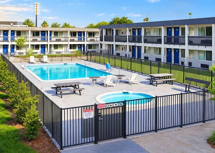 Motel 6-Claremont, Ca