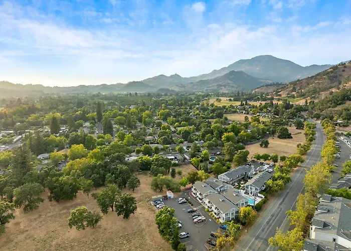 Upvalley Inn & Hot Springs, An Ascend Collection Hotel
