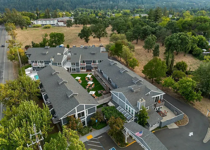 Upvalley Inn & Hot Springs, An Ascend Collection Hotel
