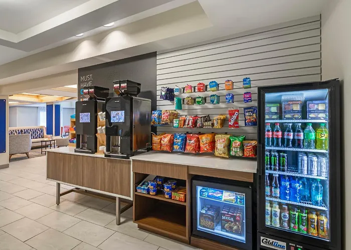 Holiday Inn Express & Suites Minot By Ihg