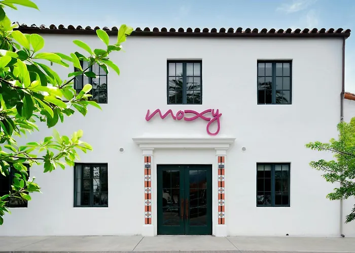 Moxy Santa Barbara