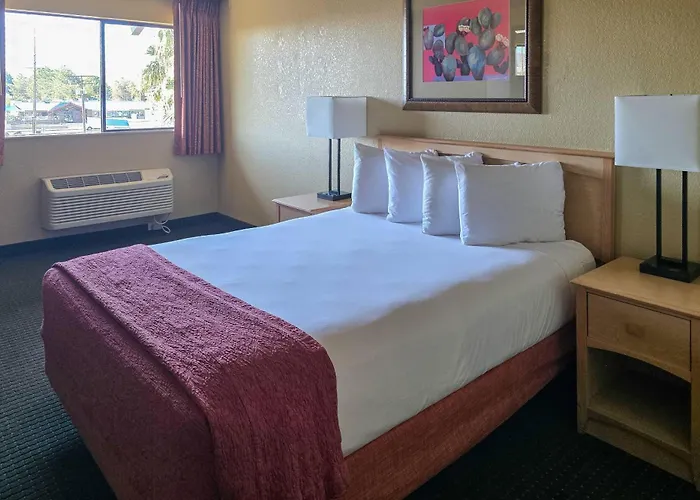 Oxnard Inn Lancaster