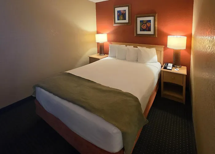 Oxnard Inn Lancaster