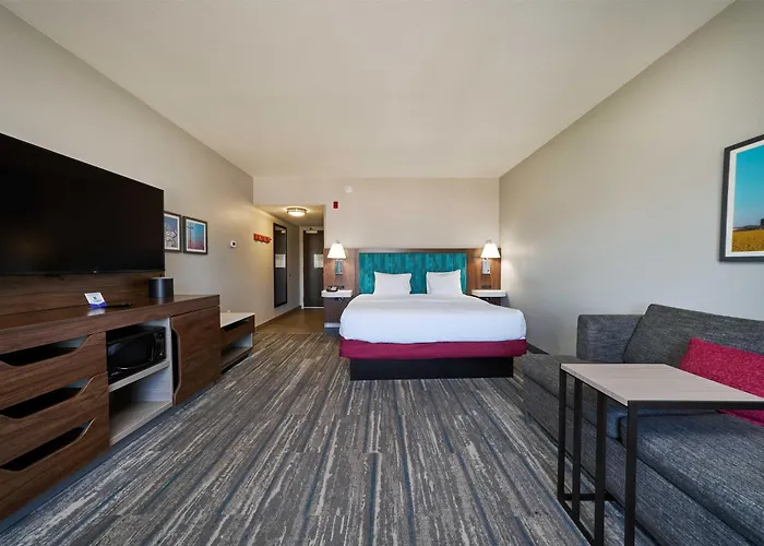 Hampton Inn & Suites Salinas