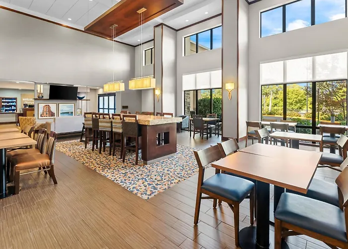 Hampton Inn & Suites Philadelphia/Bensalem