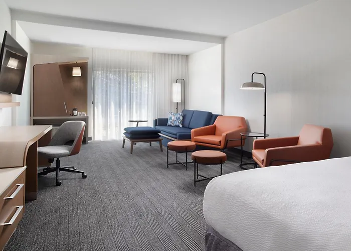 Courtyard By Marriott Hot Springs