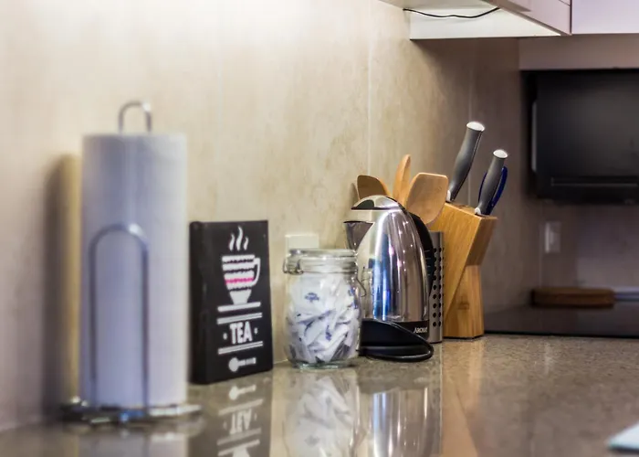 Fantastic Philly Fully Furnished Apartments