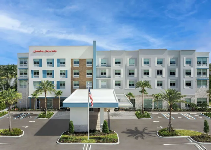 Hampton Inn&Suites Naples South