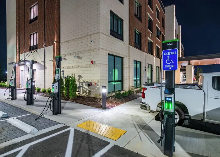 Holiday Inn Express & Suites Murfreesboro West By Ihg