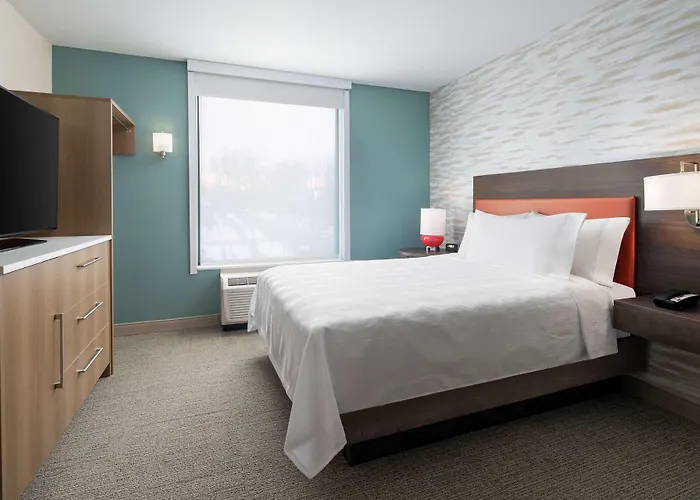 Home2 Suites By Hilton Des Moines At Drake University