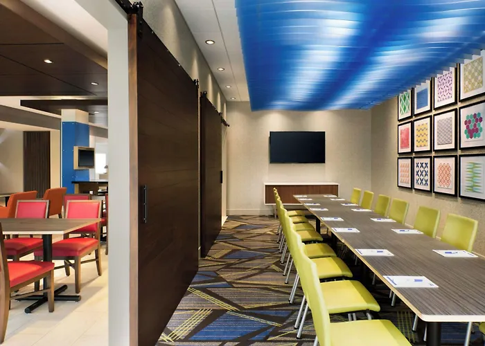 Holiday Inn Express - Alliance By Ihg